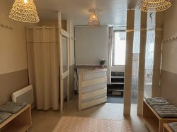 Vestiaire Gingko Studio Yoga Pilates Montpellier {{brizy_dc_image_alt imageSrc=