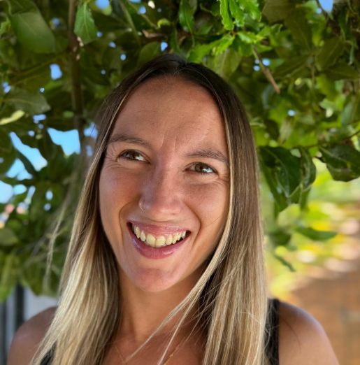 Delphine professeur Vinyasa Yoga