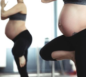 Yoga prénatal détente postnatal Gingko Studio Montpellier {{brizy_dc_image_alt imageSrc=